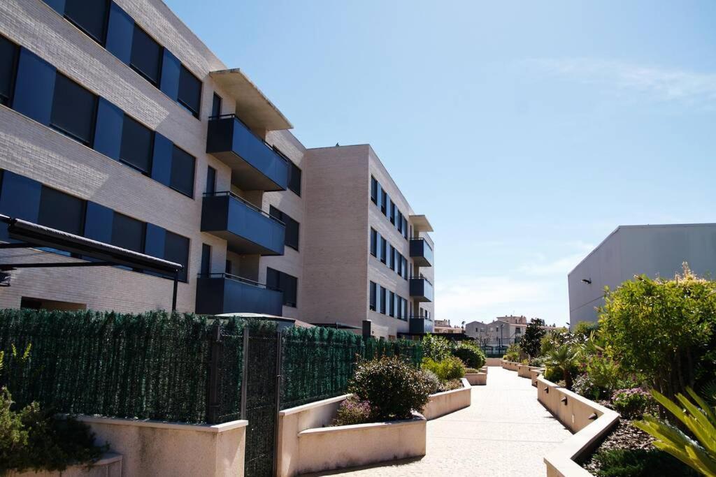 Apartamento Diseno A Cien Metros Del Mar. Torredembarra Exterior foto